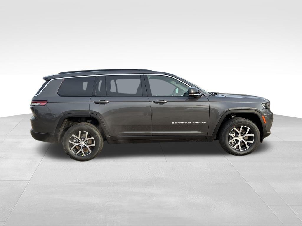 new 2025 Jeep Grand Cherokee L car, priced at $48,592