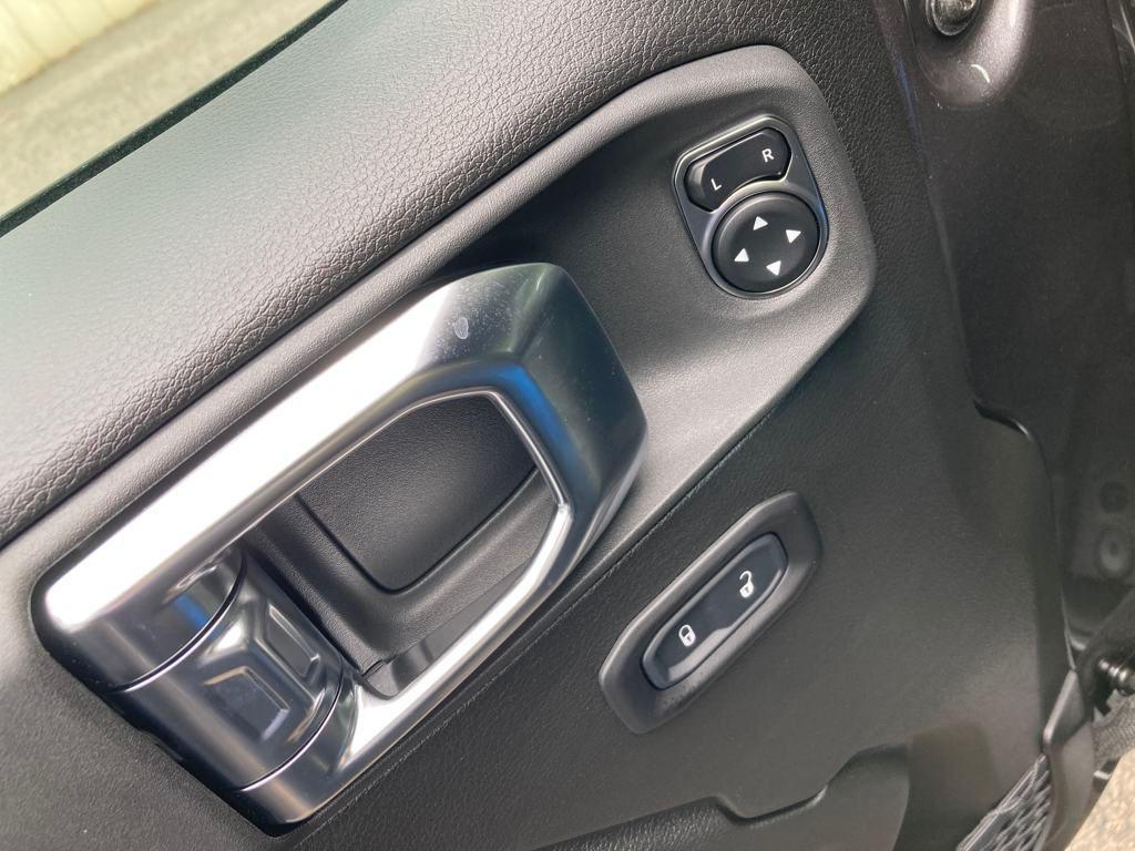 new 2025 Jeep Gladiator car, priced at $42,122