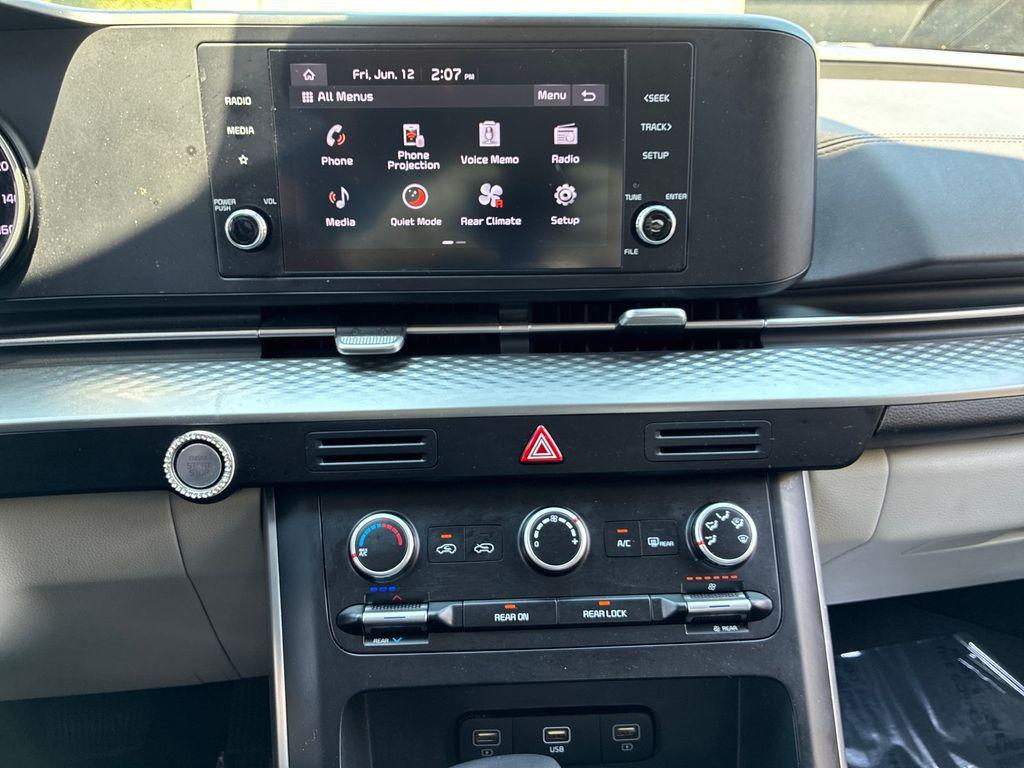 used 2024 Kia Carnival car, priced at $25,800