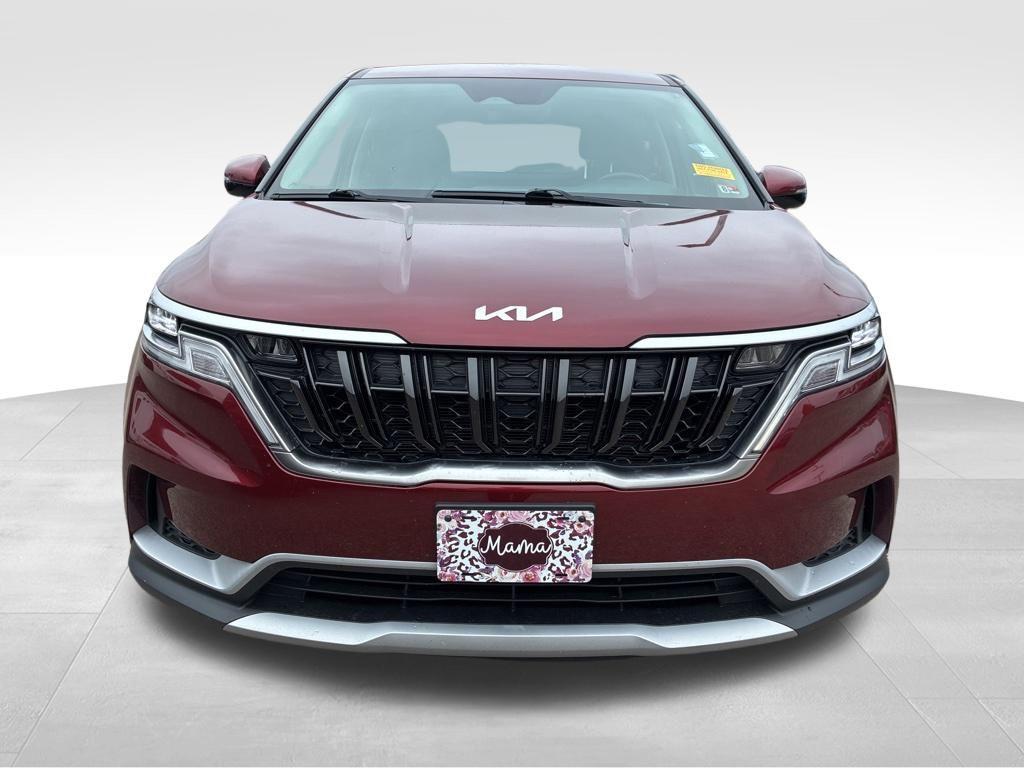 used 2024 Kia Carnival car, priced at $28,925