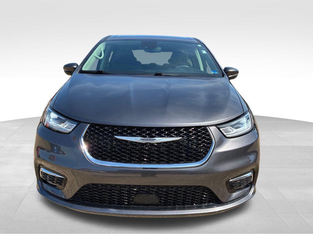 used 2023 Chrysler Pacifica car, priced at $22,200