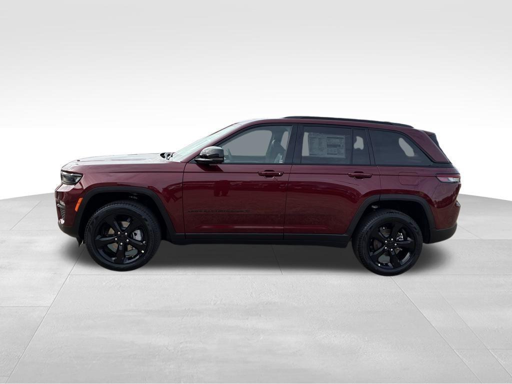 new 2025 Jeep Grand Cherokee car, priced at $48,939