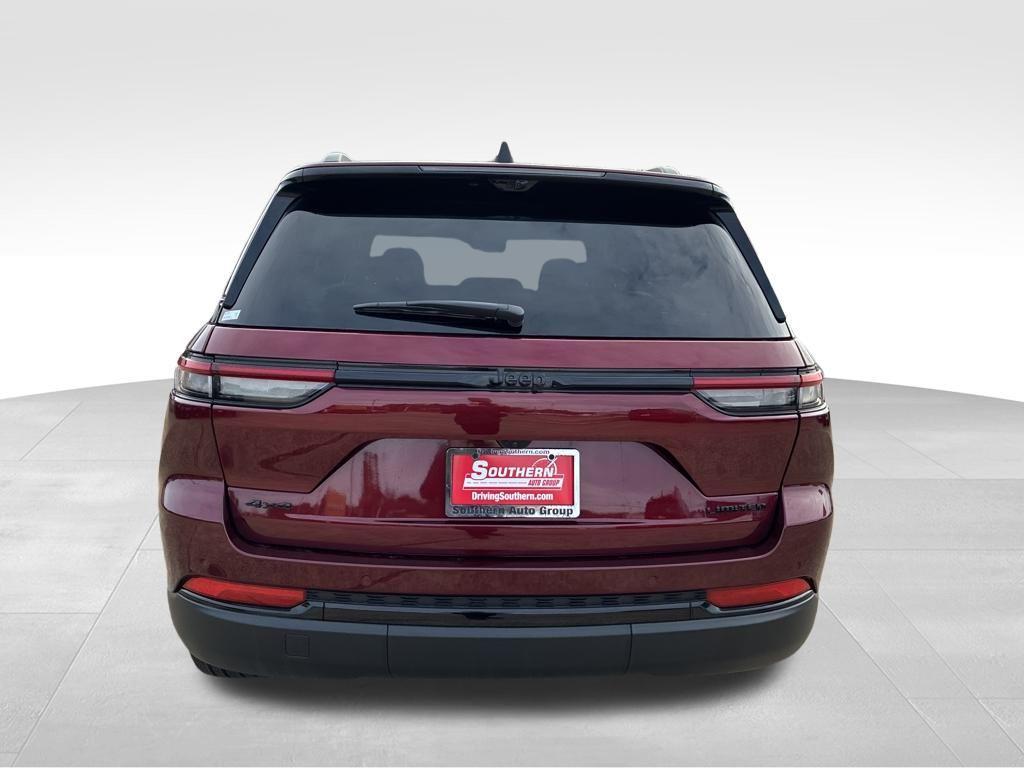 new 2025 Jeep Grand Cherokee car, priced at $48,939