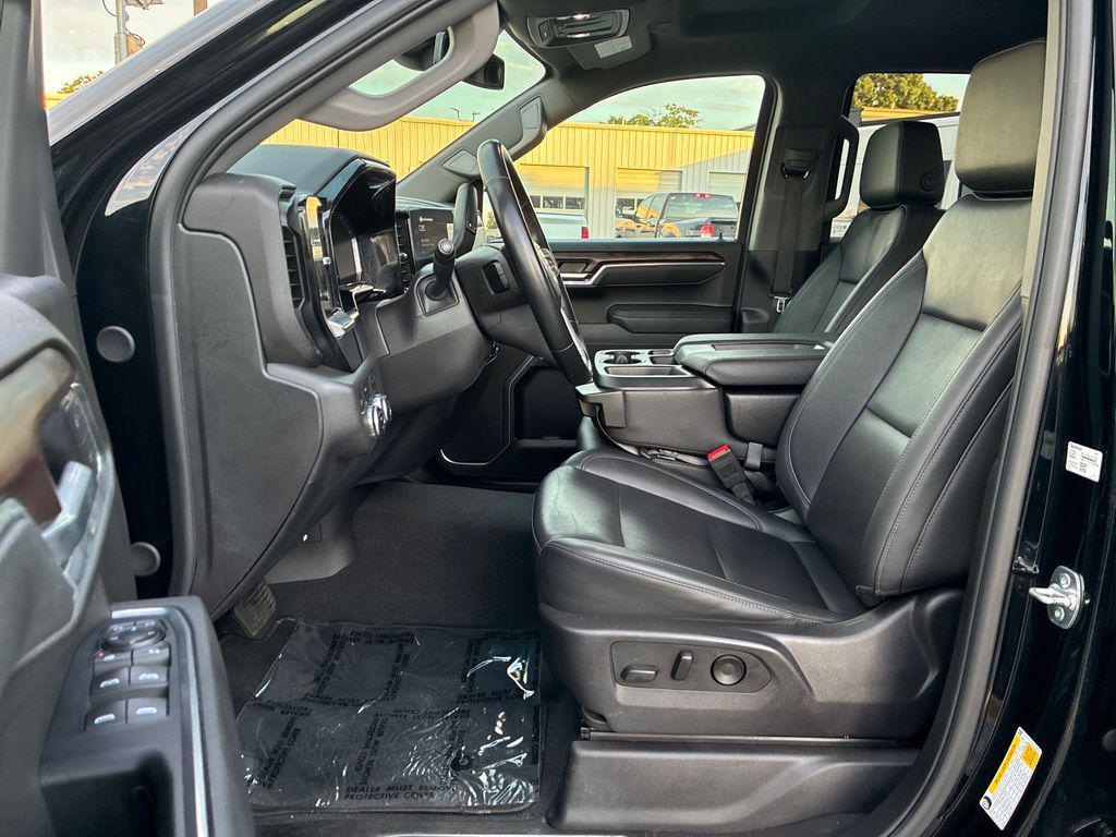 used 2025 GMC Sierra 1500 car, priced at $42,400
