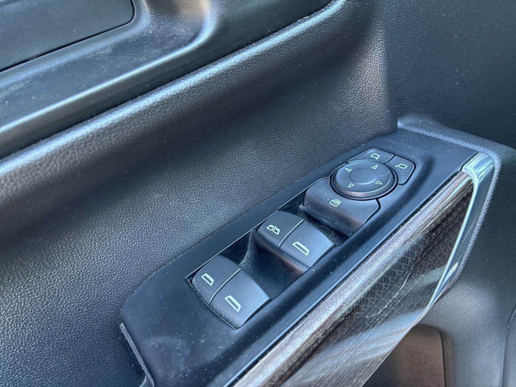 used 2020 Chevrolet Silverado 1500 car, priced at $31,999