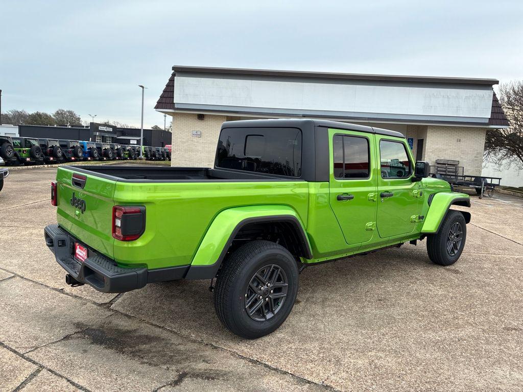 new 2026 Jeep Gladiator car, priced at $46,268