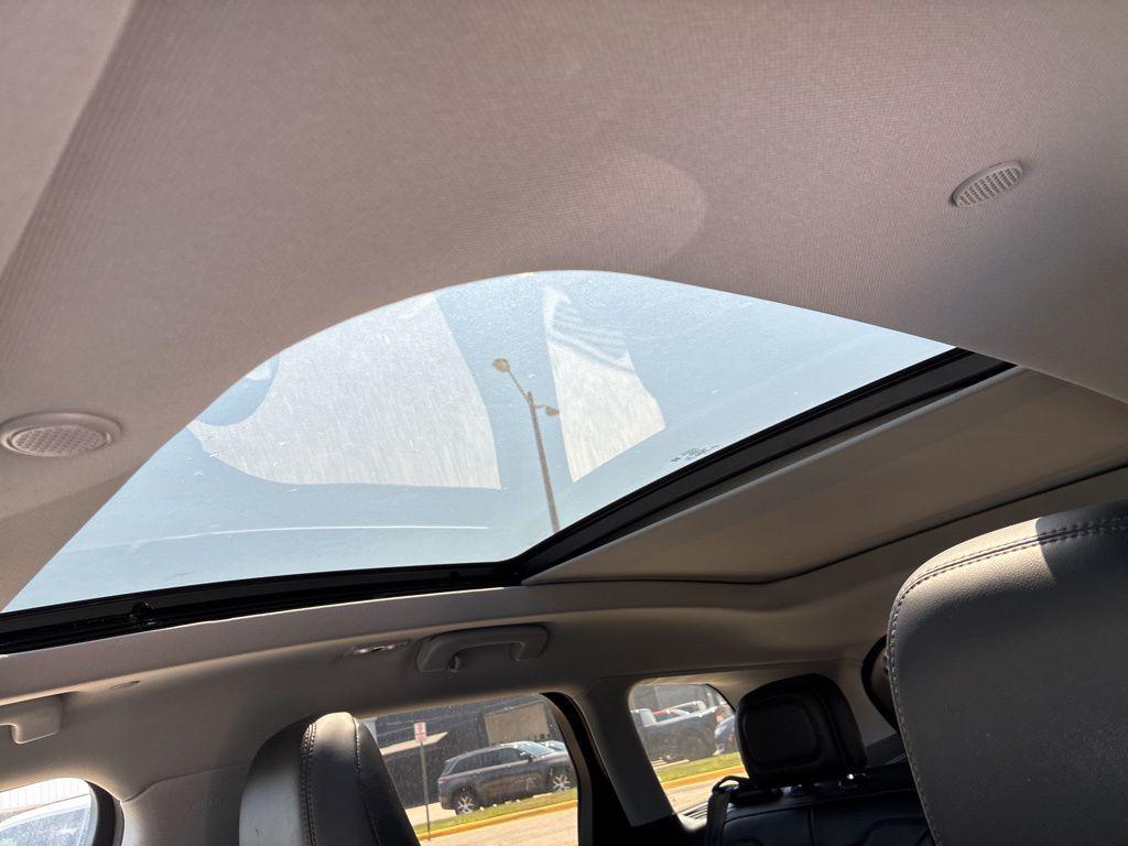 used 2022 Lincoln Corsair car, priced at $28,000