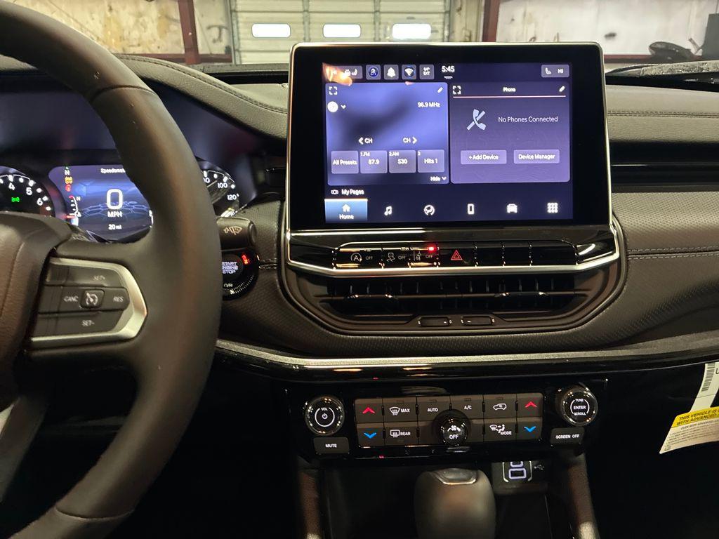 new 2025 Jeep Compass car, priced at $30,000