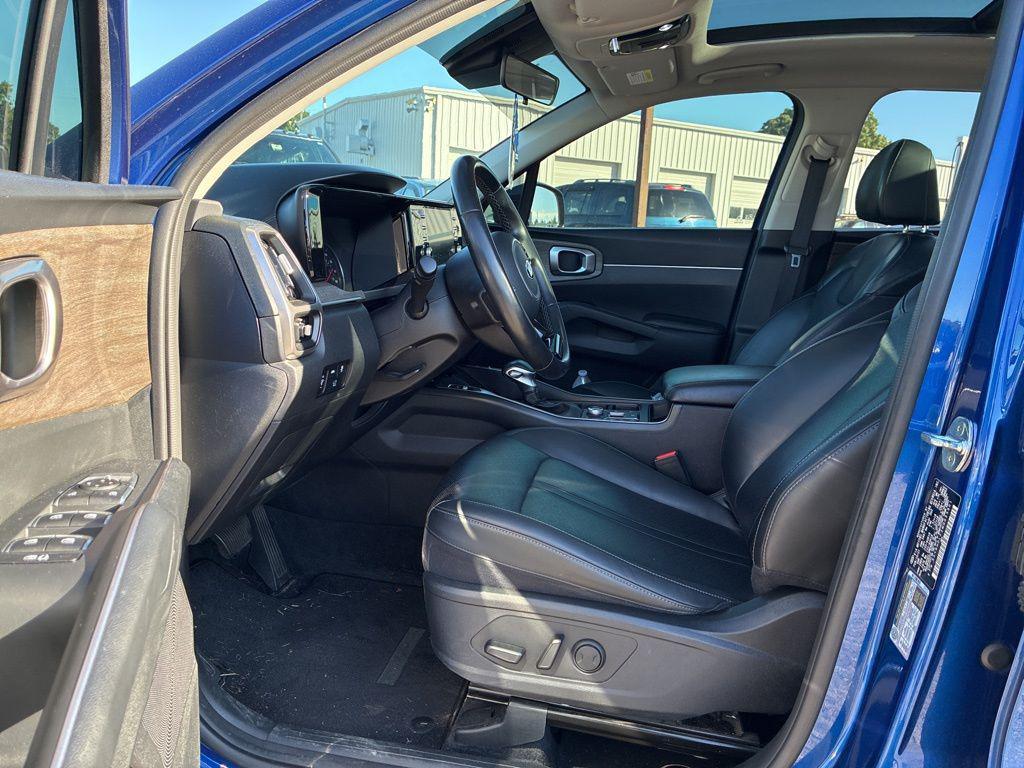 used 2021 Kia Sorento car, priced at $21,100