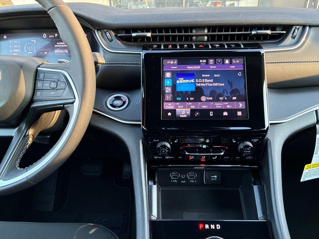 new 2025 Jeep Grand Cherokee car, priced at $36,282