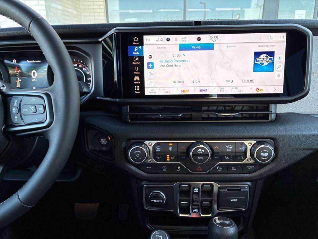 new 2026 Jeep Wrangler car, priced at $45,901