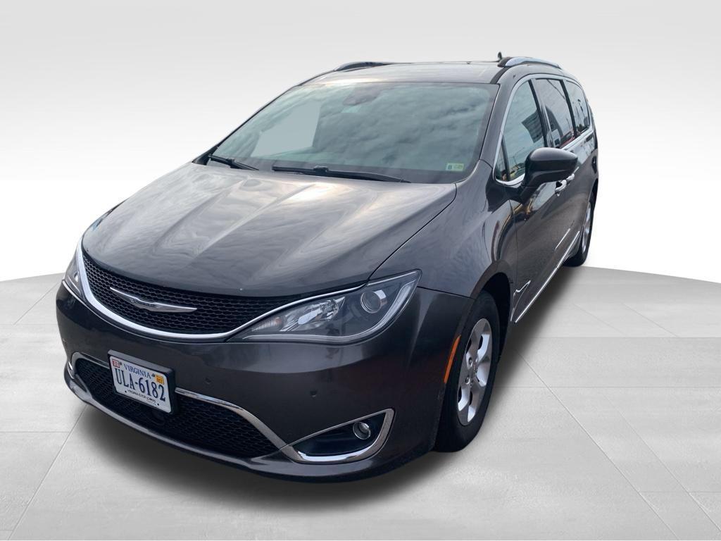 used 2017 Chrysler Pacifica car, priced at $13,200
