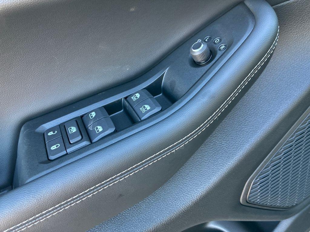 new 2025 Jeep Grand Cherokee car, priced at $45,905