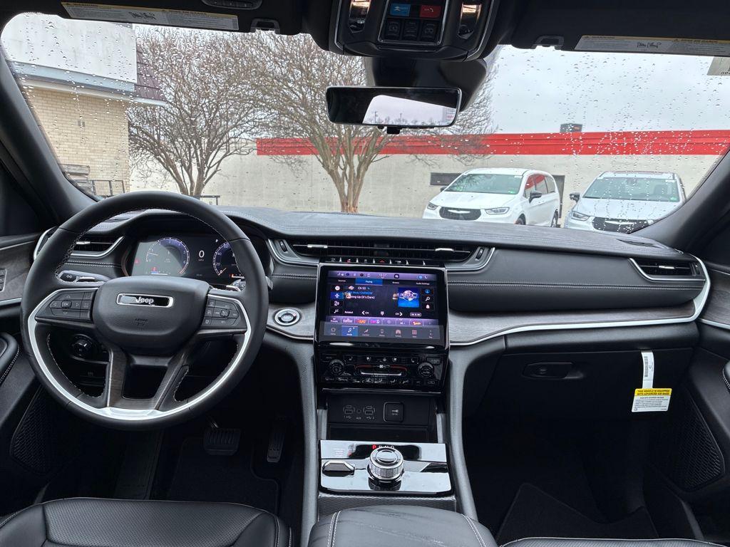 new 2025 Jeep Grand Cherokee L car, priced at $49,099