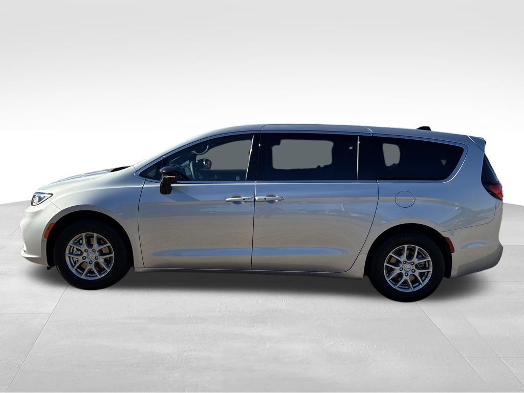new 2026 Chrysler Pacifica car, priced at $40,329