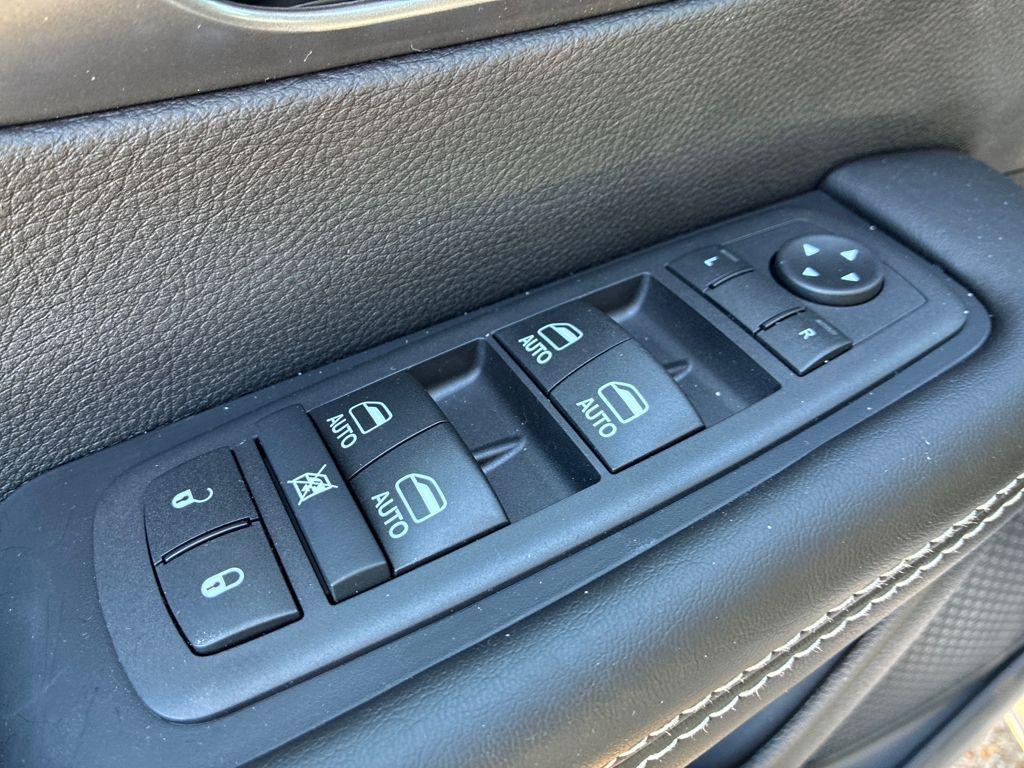 new 2026 Chrysler Pacifica car, priced at $40,329