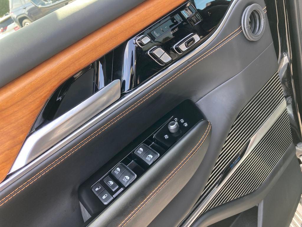 new 2024 Jeep Grand Wagoneer L car, priced at $99,156