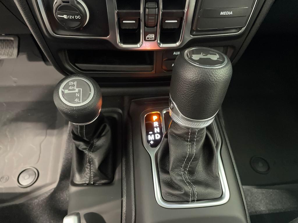 new 2025 Jeep Wrangler car