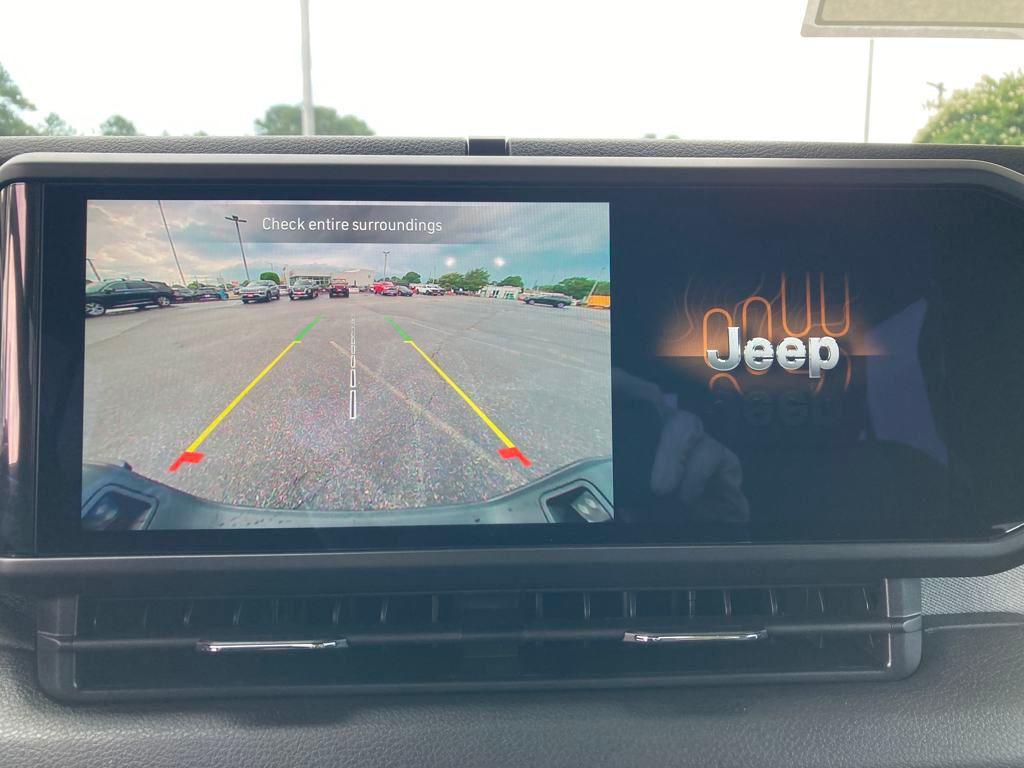 new 2025 Jeep Gladiator car, priced at $41,370