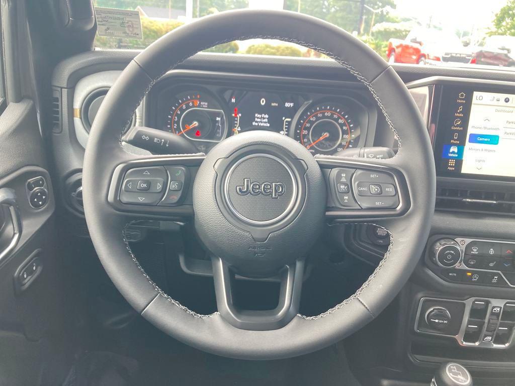 new 2025 Jeep Gladiator car, priced at $41,370