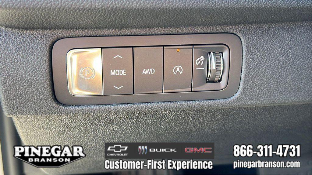 new 2026 Chevrolet Traverse car, priced at $48,424
