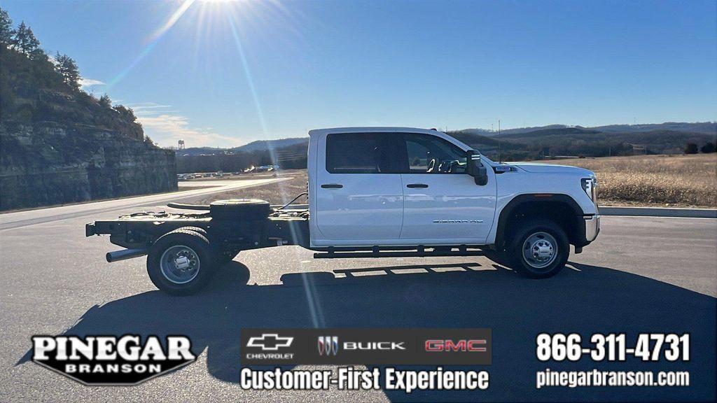 new 2026 GMC Sierra 3500 car, priced at $65,193
