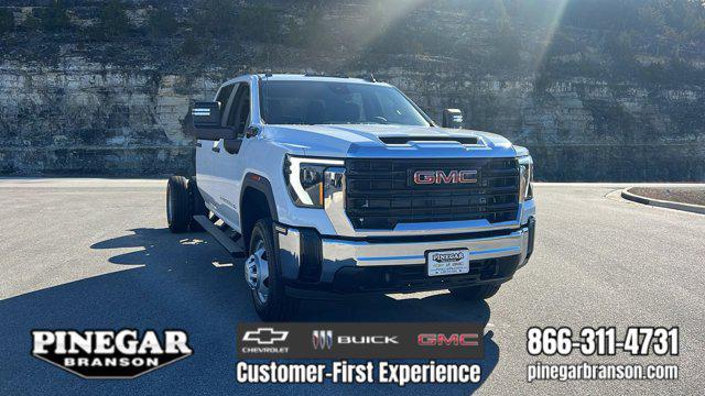 new 2026 GMC Sierra 3500 car, priced at $65,193