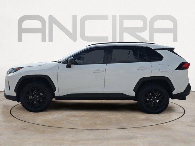 2021 Super White Toyota RAV4