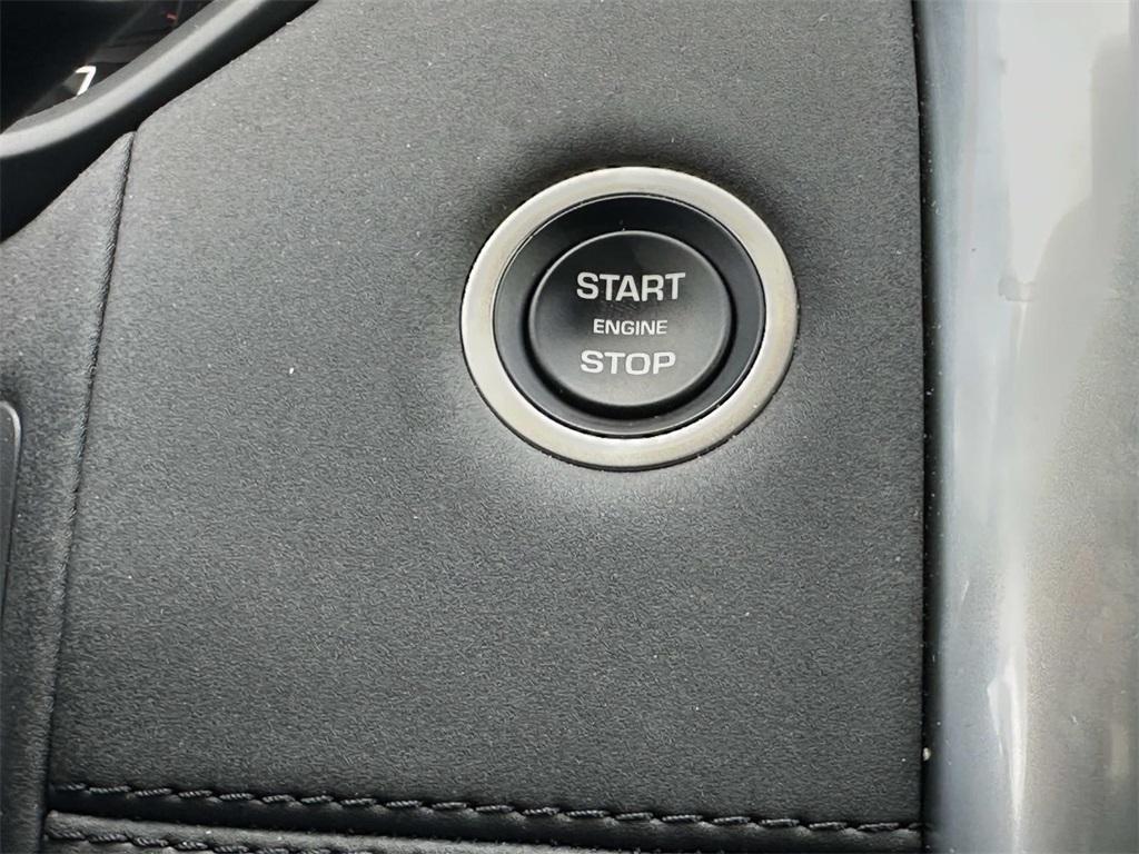 used 2024 Land Rover Discovery car, priced at $47,240