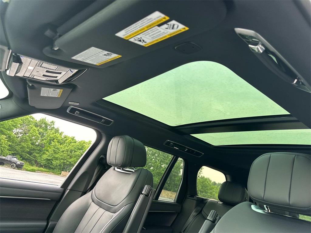 new 2025 Land Rover Range Rover car, priced at $165,580