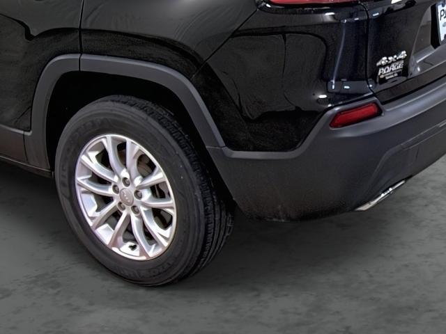 used 2022 Jeep Cherokee car, priced at $28,490