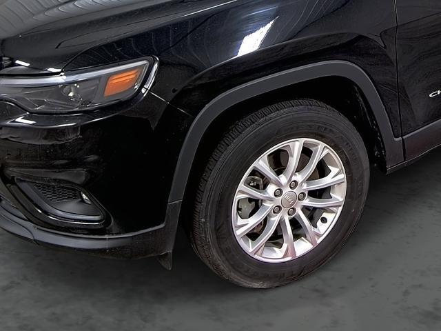 used 2022 Jeep Cherokee car, priced at $28,490