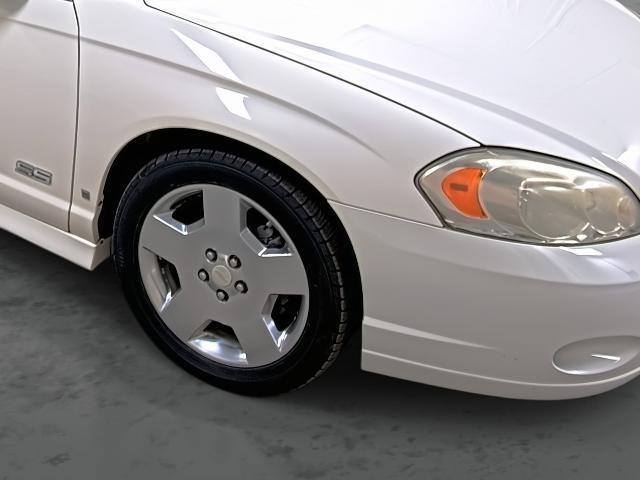 used 2007 Chevrolet Monte Carlo car, priced at $7,990