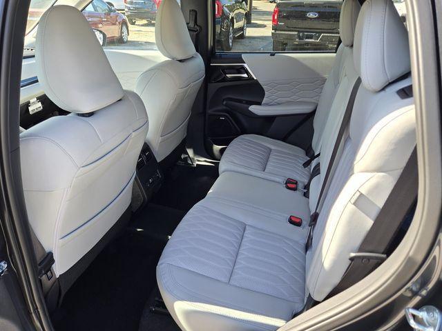 new 2026 Mitsubishi Outlander car, priced at $35,260