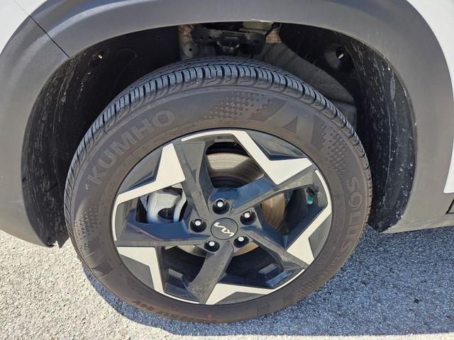used 2025 Kia Seltos car, priced at $24,773