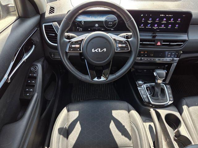 used 2025 Kia Seltos car, priced at $24,773