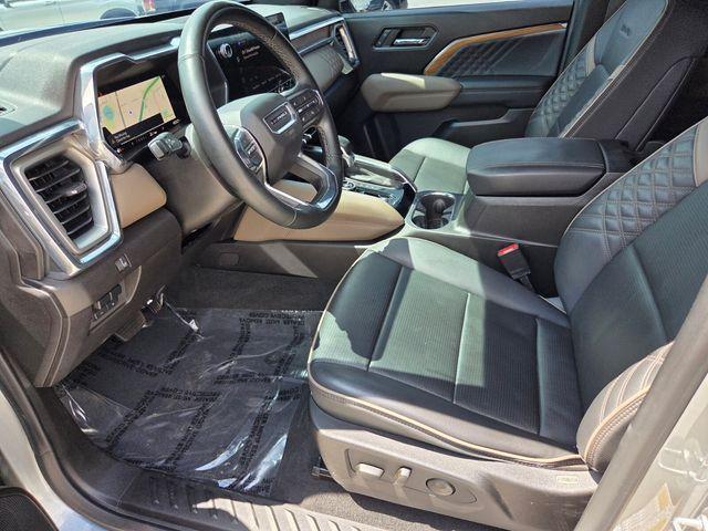 used 2024 GMC Canyon car, priced at $40,997