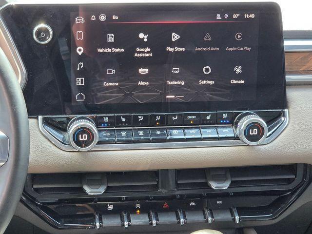 used 2024 GMC Canyon car, priced at $40,997