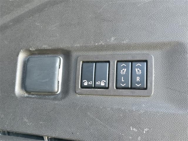 used 2021 GMC Yukon XL car, priced at $45,997