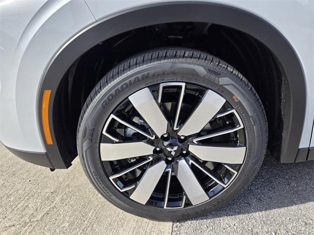 new 2026 Mitsubishi Outlander car, priced at $38,675