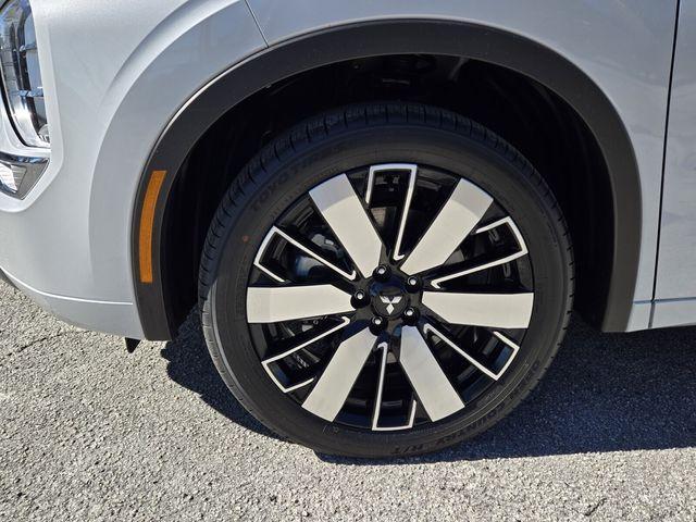 new 2026 Mitsubishi Outlander car, priced at $35,940