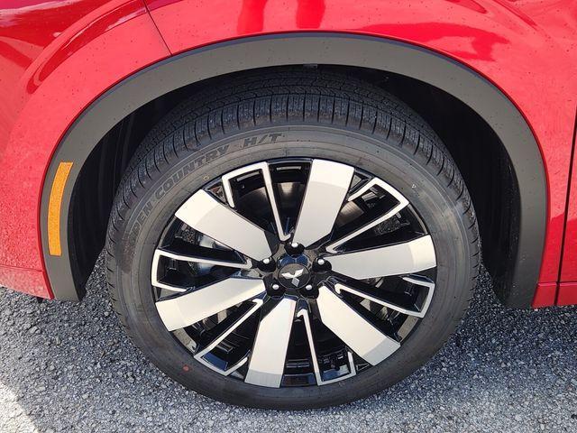 new 2025 Mitsubishi Outlander car, priced at $38,100