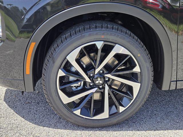 new 2025 Mitsubishi Outlander PHEV car, priced at $43,480