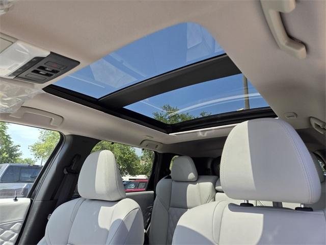 new 2025 Mitsubishi Outlander PHEV car, priced at $43,480