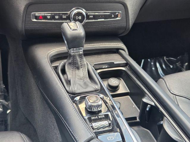 used 2020 Volvo XC90 car, priced at $23,311