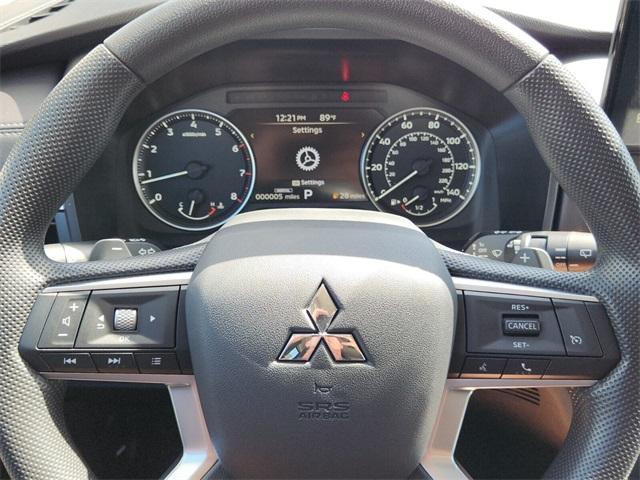 new 2025 Mitsubishi Outlander car, priced at $29,720