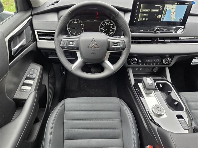 new 2025 Mitsubishi Outlander car, priced at $30,205