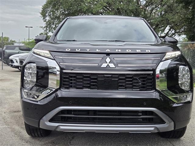 new 2025 Mitsubishi Outlander car, priced at $30,205