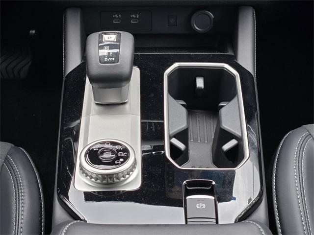 new 2025 Mitsubishi Outlander car, priced at $30,205