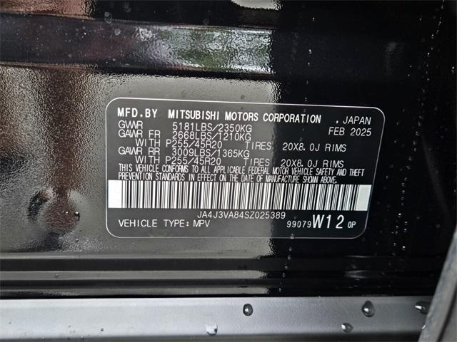 new 2025 Mitsubishi Outlander car, priced at $30,205